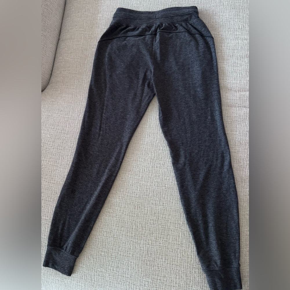 Lululemon Ready to Rulu Jogger Pants Heather Grey Sz 4 Athletic Lounge Dance EUC